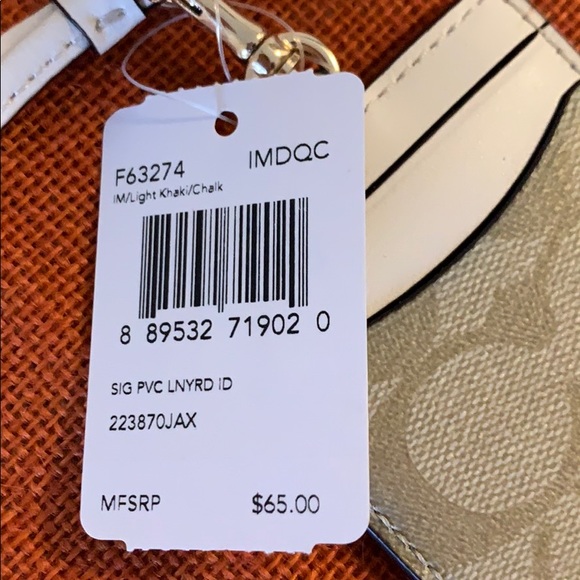 Coach land yard holder - Picture 5 of 6